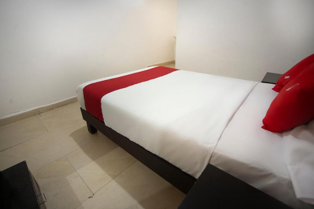 Hotel Mahu Монтеррей Экстерьер фото