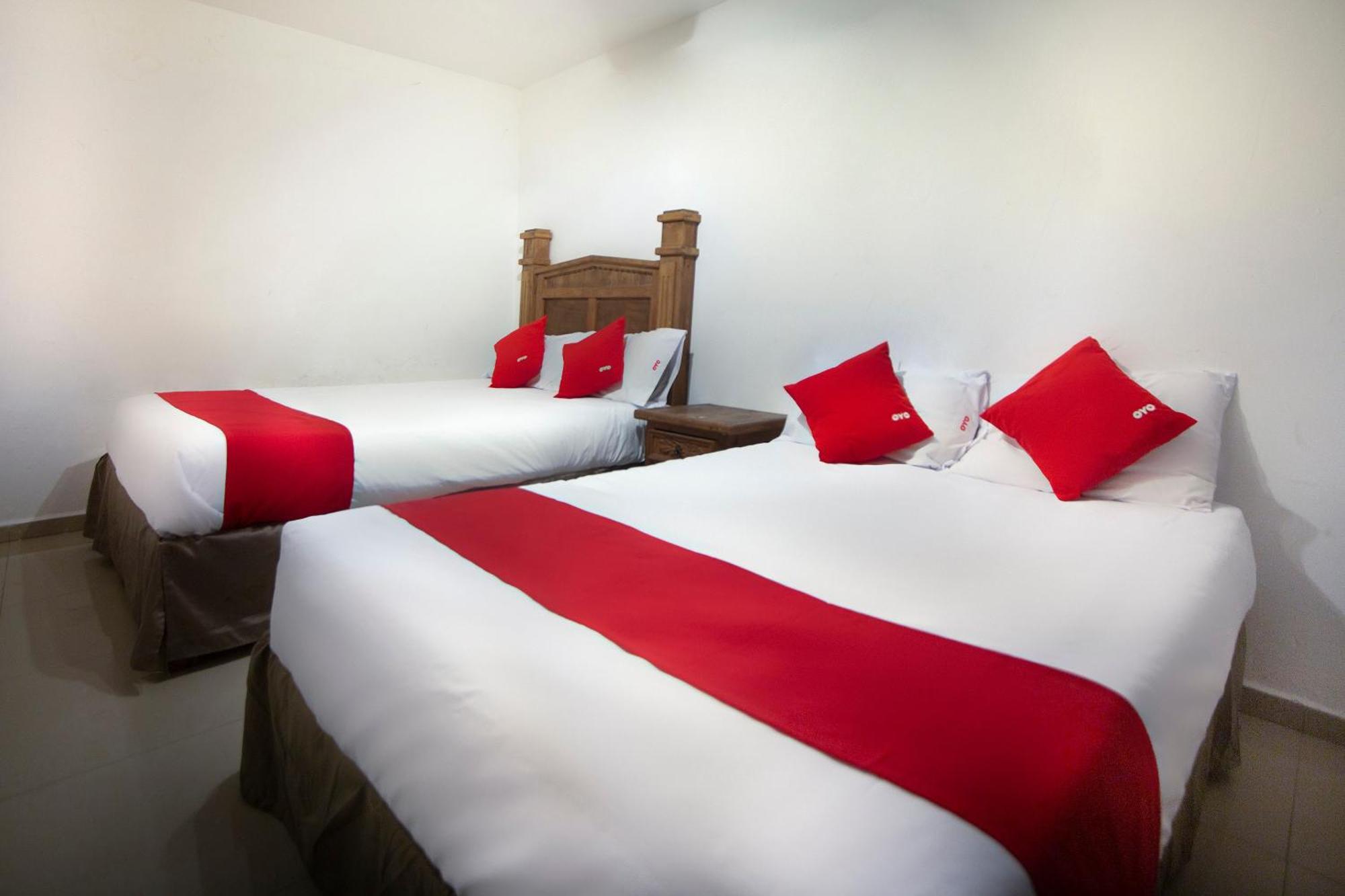 Hotel Mahu Монтеррей Экстерьер фото